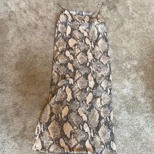 Size small H&M reticle print silk dress with tags never worn